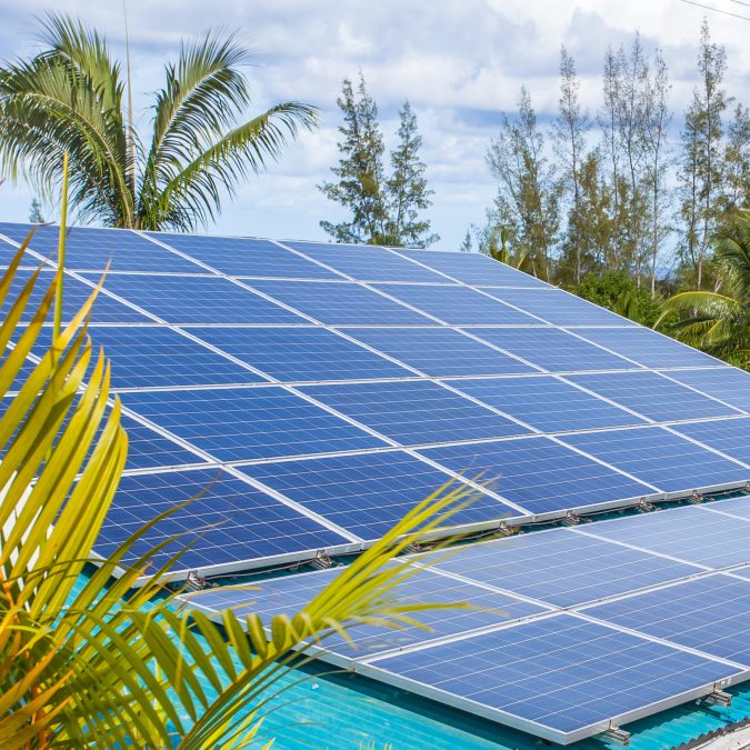 panneaux solaires énergie photovoltaïque sur toiture maison panneaux solaires énergie photovoltaïque sur toiture maison